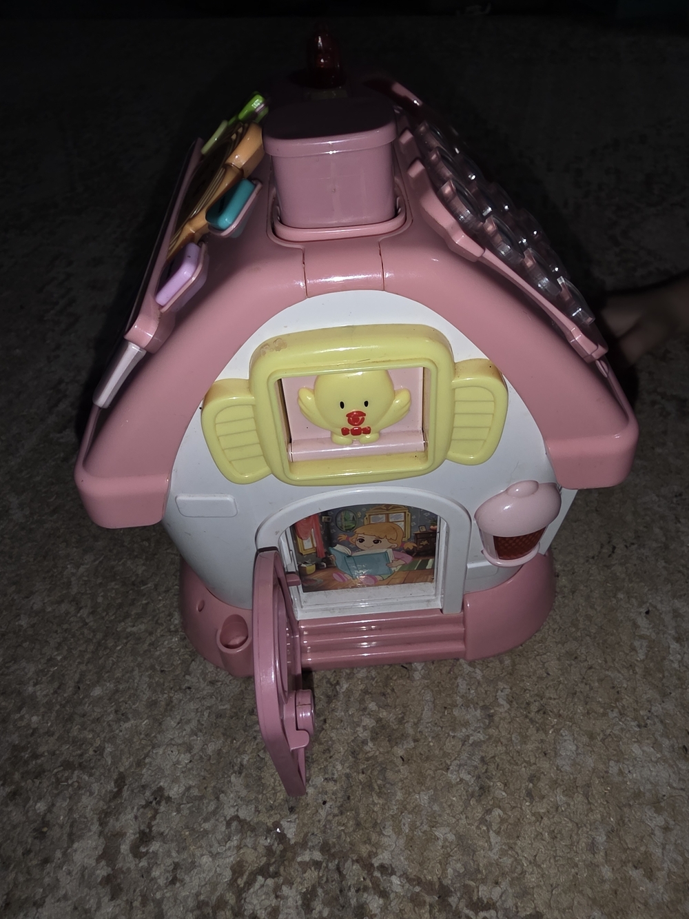 Toy. Pink multi-colored muti-activity house machine. Preloved.